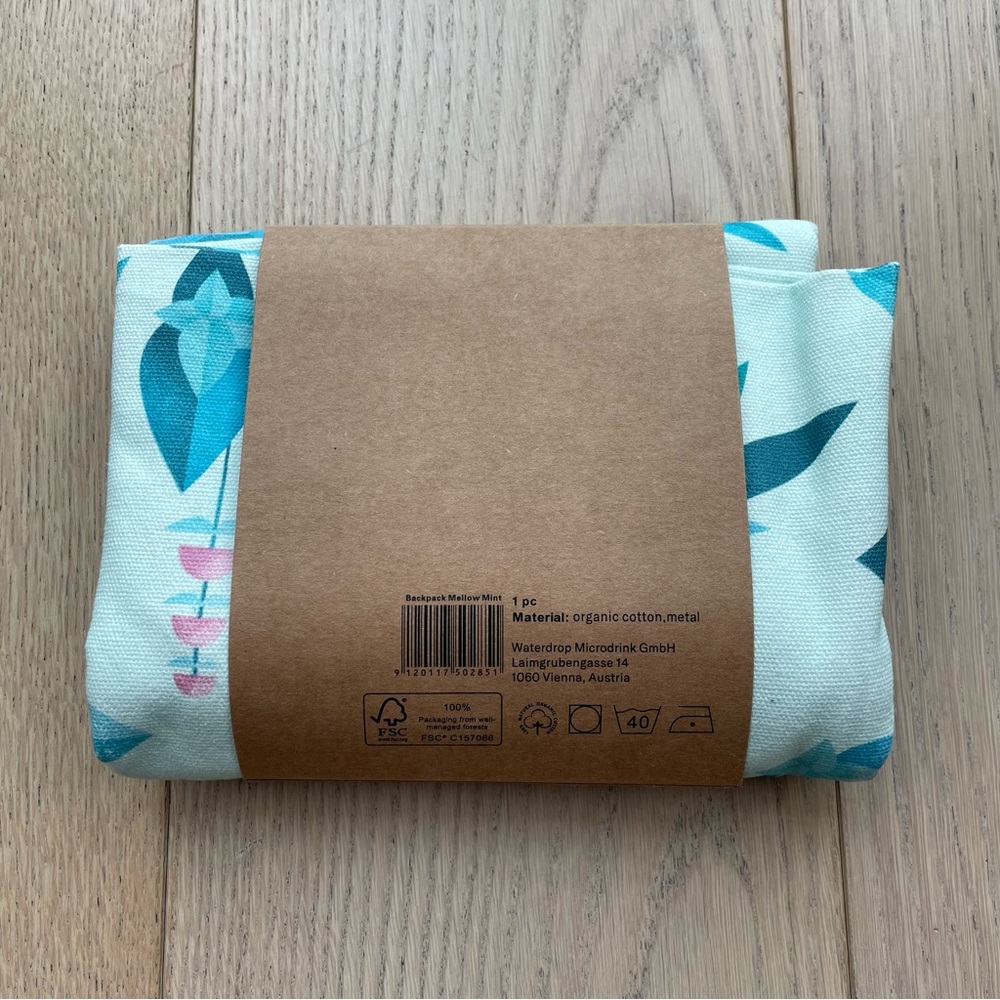 ๐ Organic Cotton Mellow Mint Backpack with Adjustable Straps - Picture 3 of 4